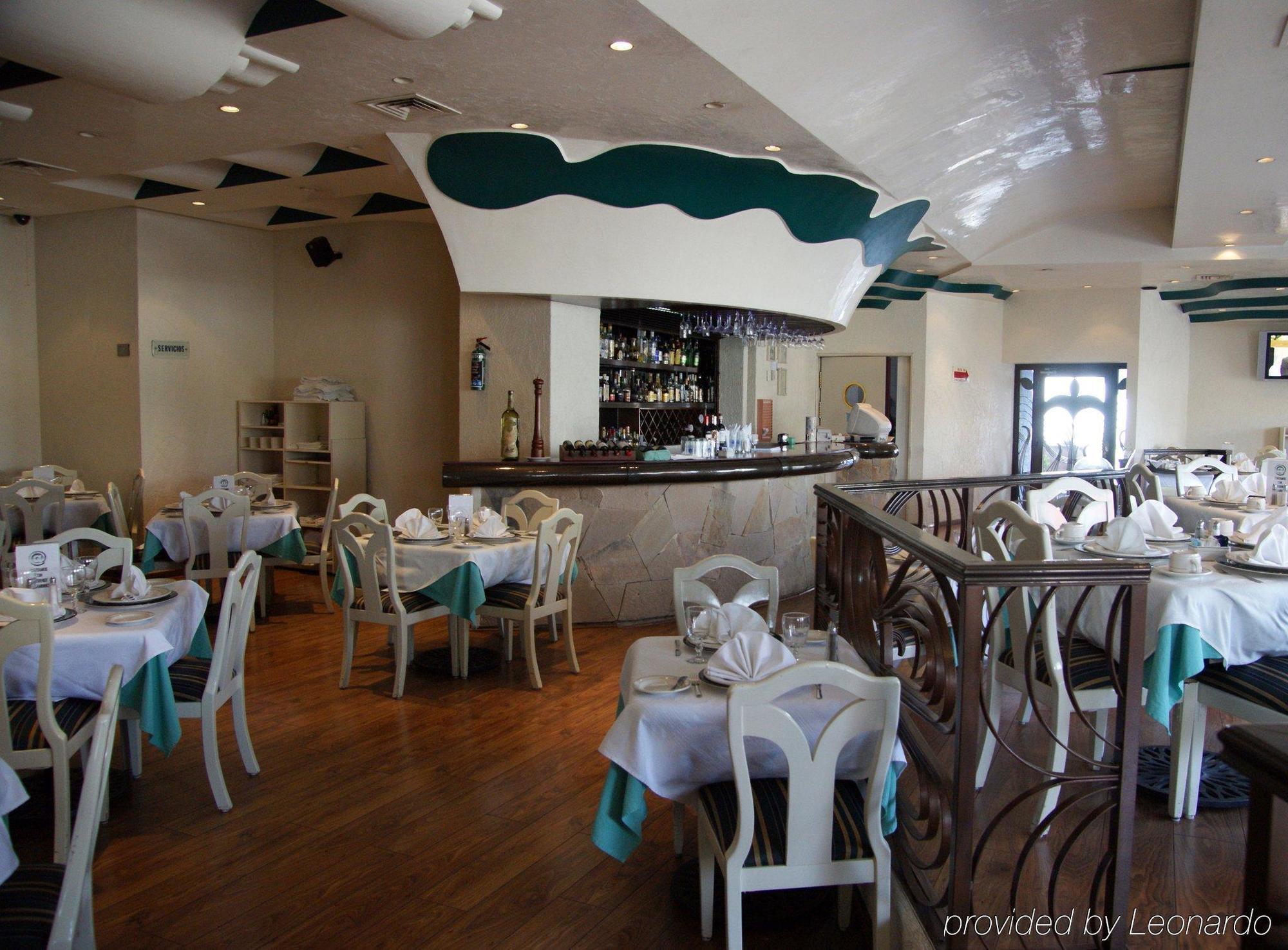 Porto Novo Hotel & Suites メキシコシティ レストラン 写真